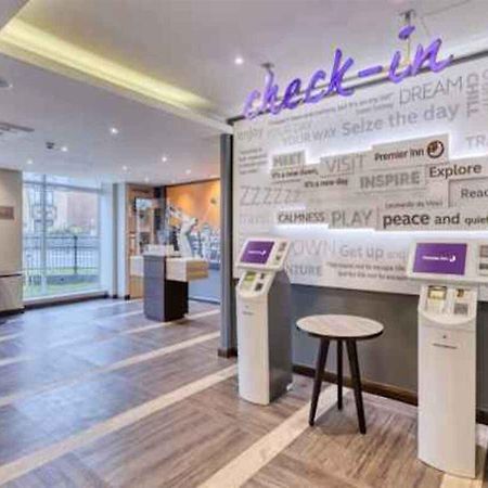 Premier Inn Peterborough City Centre Bagian luar foto